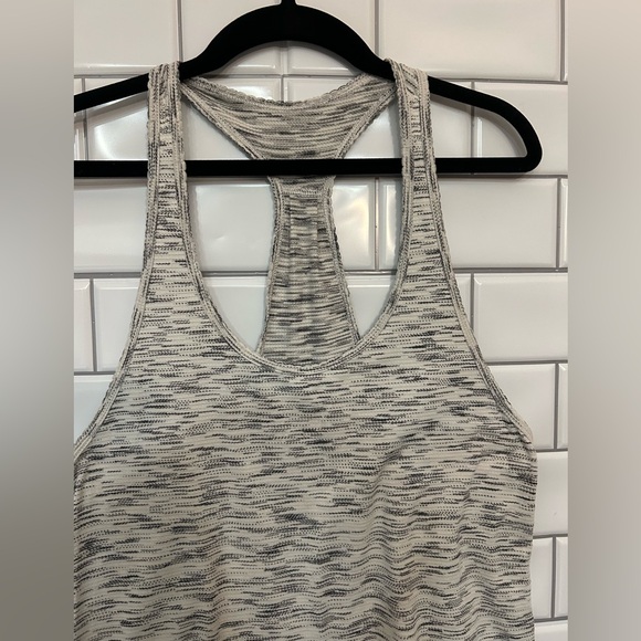 Lululemon Tank Top , Size S (4) Estimated - Picture 2 of 6